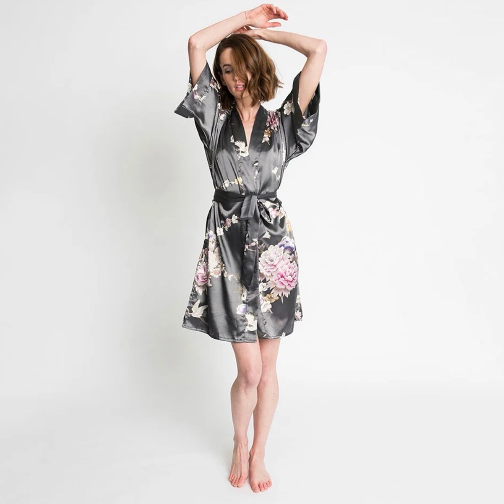 NWT Kim+Ono Chrysanthemum Floral And Crane Short Robe
